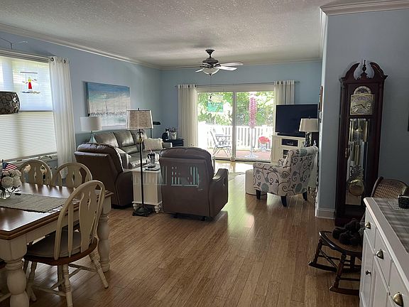5th image of 1256 Blue Heron Dr