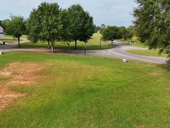3rd image of 0 Oak Park Dr