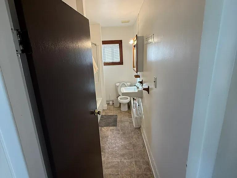 102 Francis Ave #2 — Photo 8