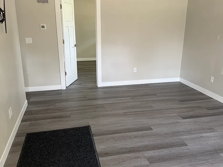 219 S Lafayette St — Photo 2