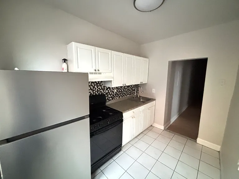 5608 Palisade Ave #3 — Photo 1