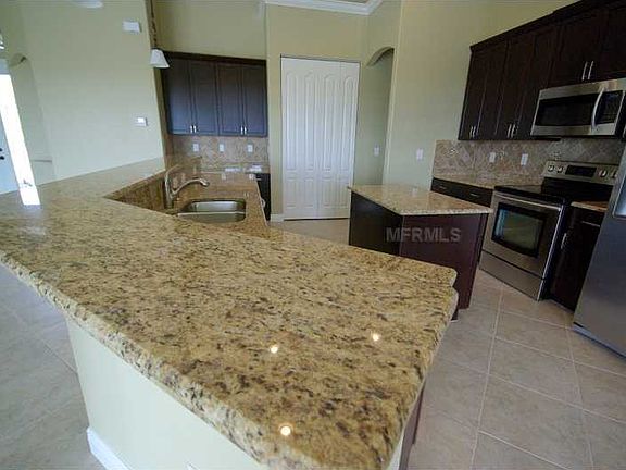 5th image of 14070 Dunlap Ave