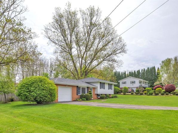 147 Shadyrest Rd, Ellwood City, PA 16117