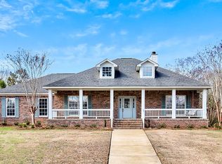 106 Morningview Dr, Headland, AL 36345