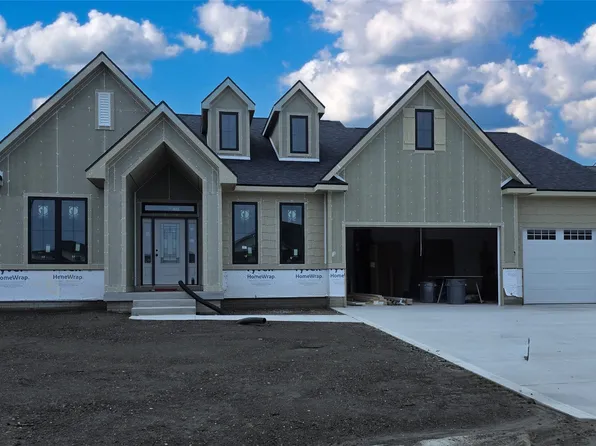 4636 Centennial Blvd, Urbandale, IA 50323