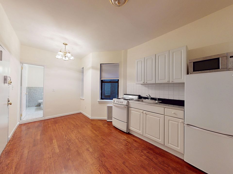 1st image of 1374 1st Ave APT 1C
