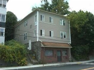 918 Southbridge St, Worcester, MA 01610
