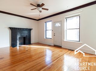 900 W Belle Plaine Ave APT 1, Chicago, IL 60613