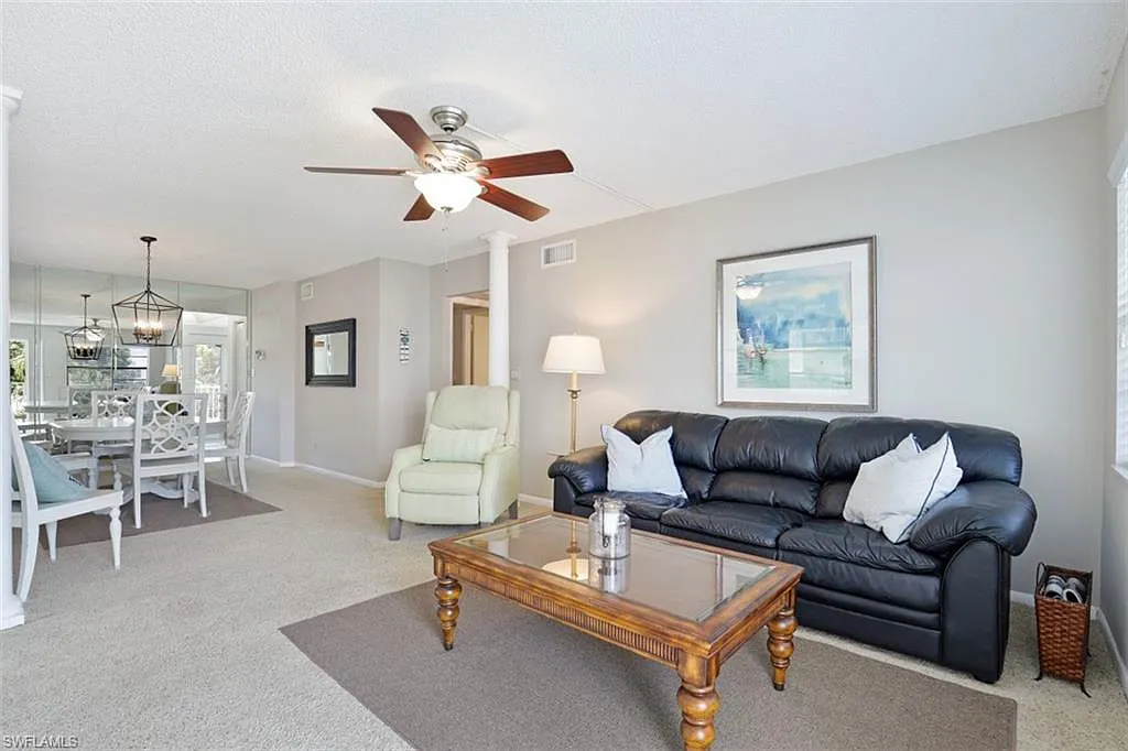 2 bed, 2.0 bath, 1008 sqft, $4,500 — Photo 2