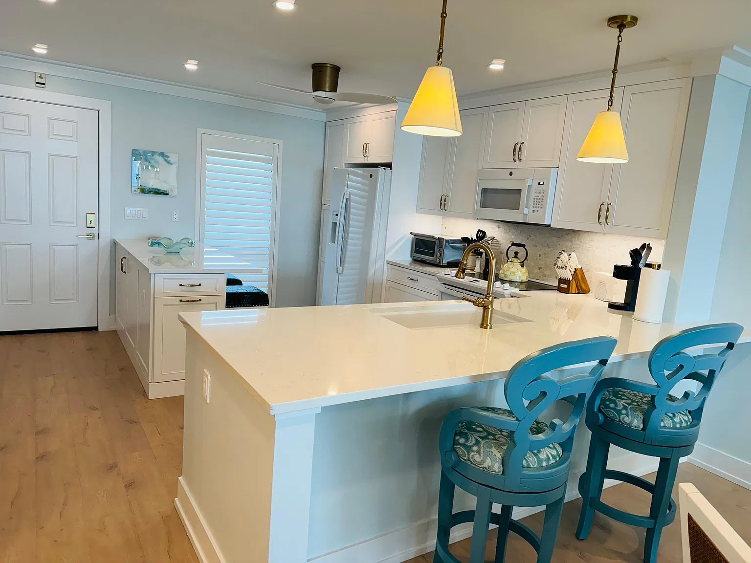 2 bed, 1050 sqft, $13,500 — Photo 3