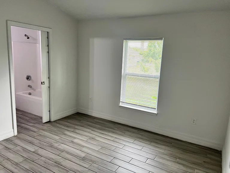 165 Meadow Rd #1 — Photo 8