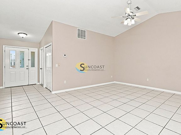 3rd image of 34 Raintree Pl #B