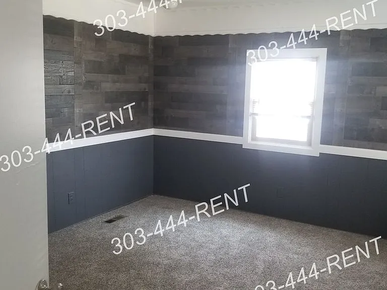721 Glen Moor St — Photo 7