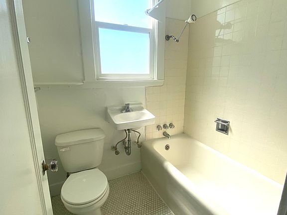 4th image of 75 Capra Way APT 306
