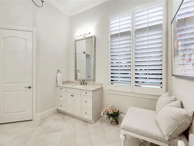 28864 Blaisdell Dr — Photo 17