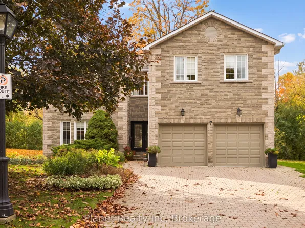 25 Manor Park Cres #7, Guelph, ON N1G 1A2