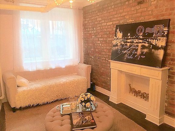 3rd image of 54 Barrow St APT 1B