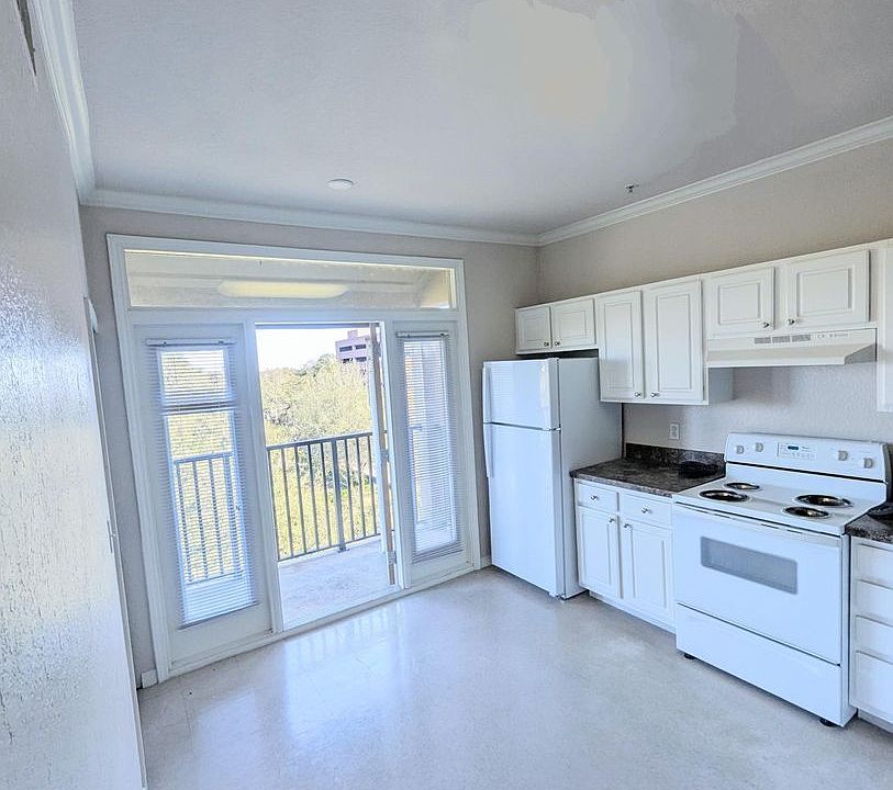 1st image of 911 N Orange Ave APT 512