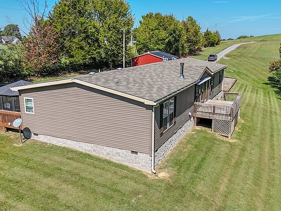 3rd image of 137 Hawkins Rd