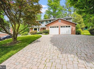 2017 Powhatan St, Falls Church, VA 22043