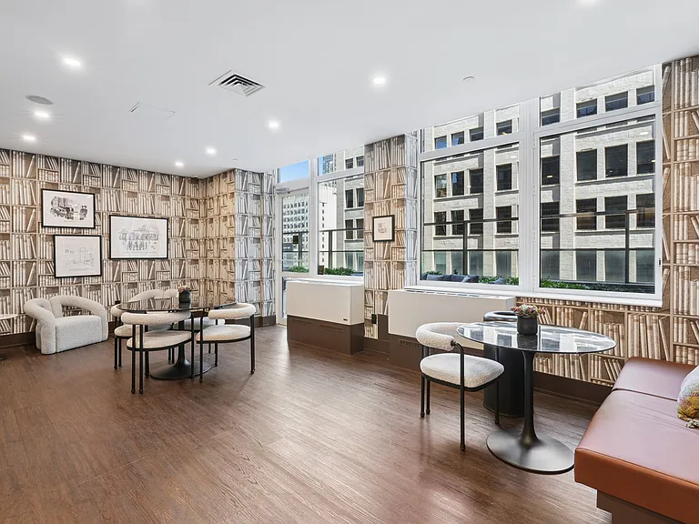 125 W 31st St #45C — Photo 11