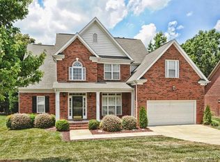 3541 Savannah Hills Dr, Matthews, NC 28105