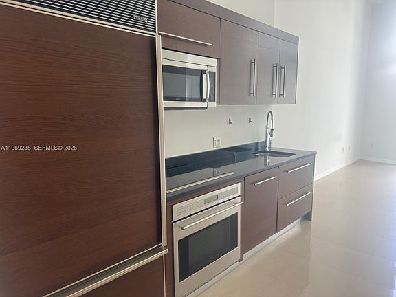 4th image of 465 Brickell Ave APT 1504