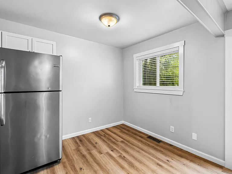 574 S Sang Ave #574 — Photo 10