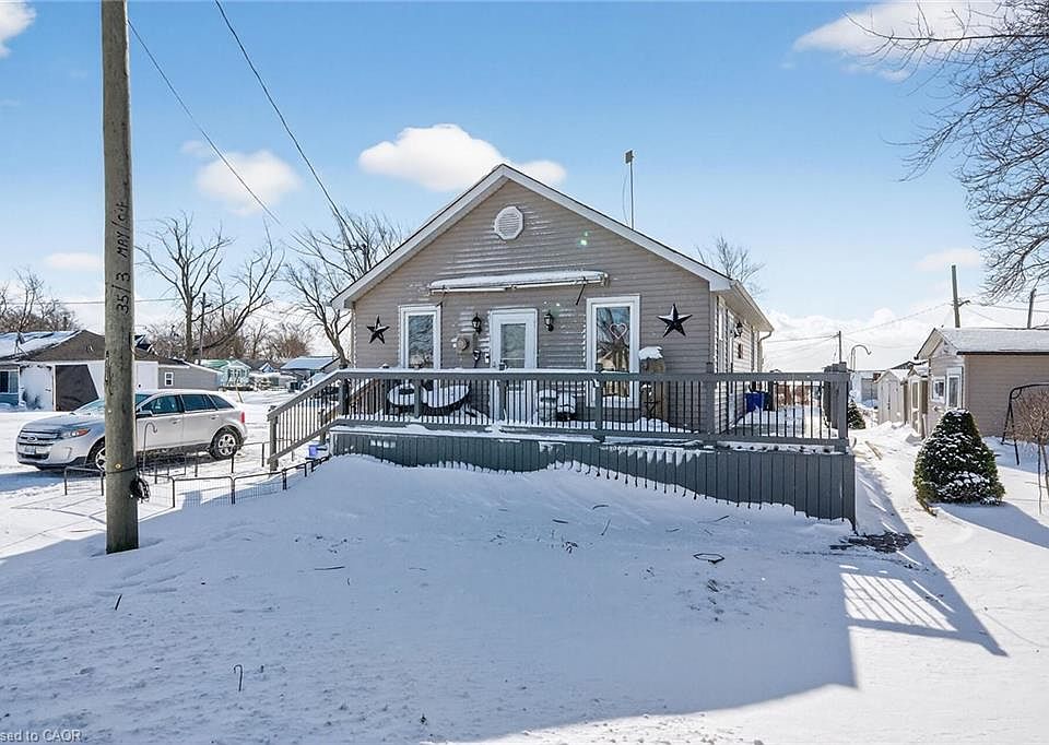 1st image of 1040 Lakeshore Rd