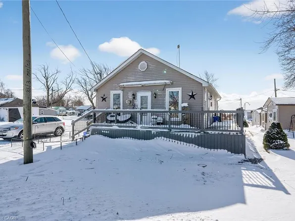 1040 Lakeshore Rd, Haldimand County, ON N0A 1P0