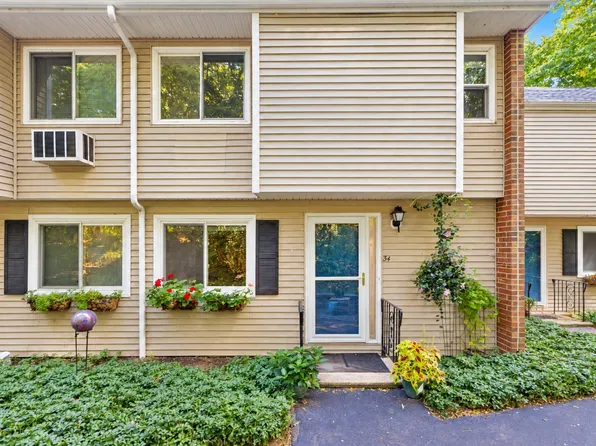 34 Glen Devin St #34, Amesbury, MA 01913