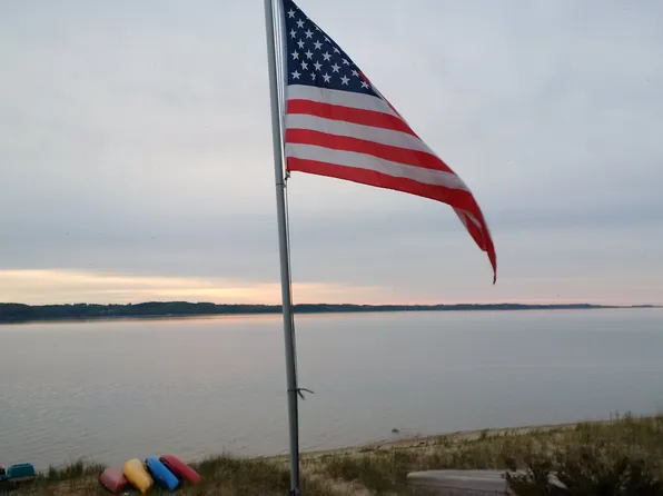 1014 Dr Martin Luther King Dr, Midfield, AL 35228