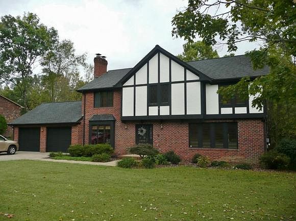 1st image of 2609 Wildwood Dr