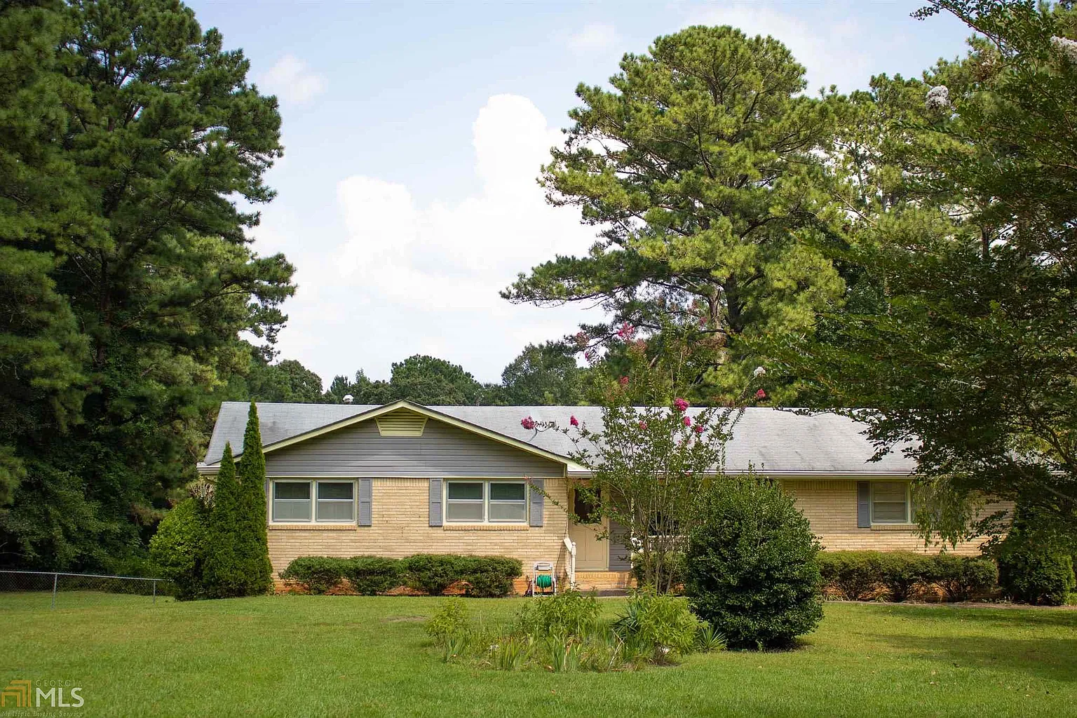 116 Austin Dr photo 1