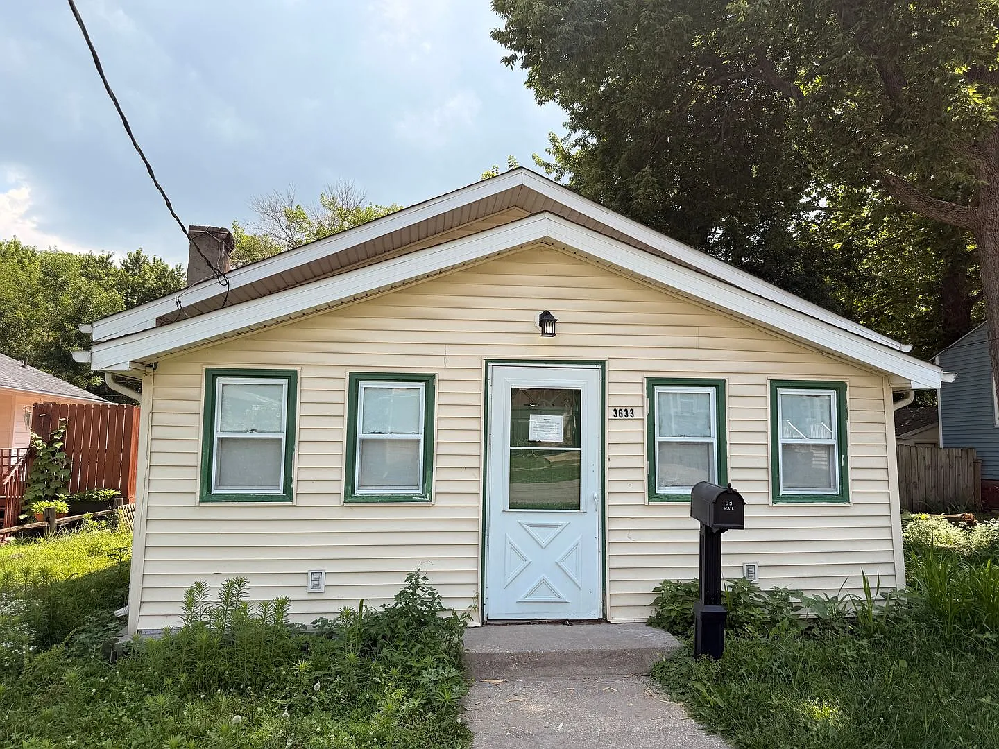 Charming 2BR Home in Highland Park Des Moines Coming Soon! — Photo 1