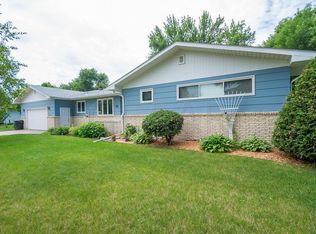 2512 Olson Dr, Grand Forks, ND 58201