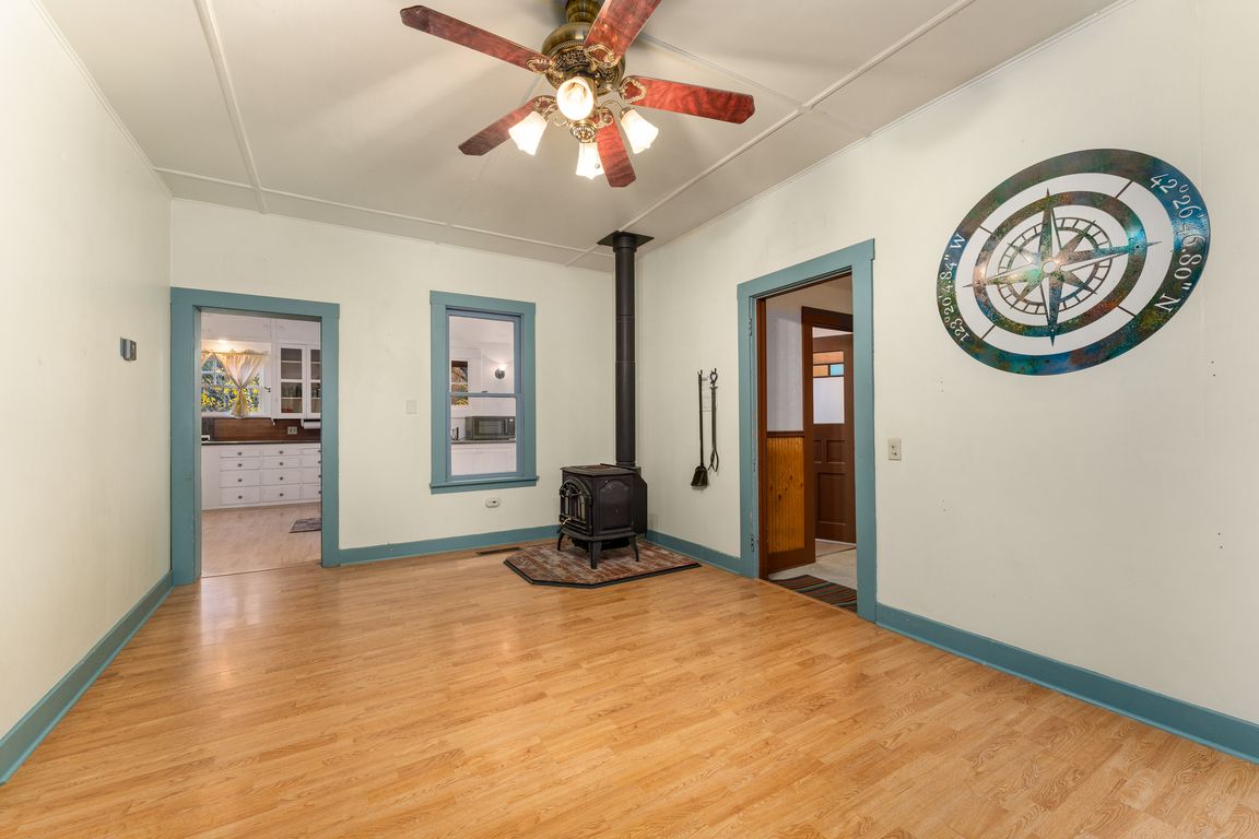 next background image