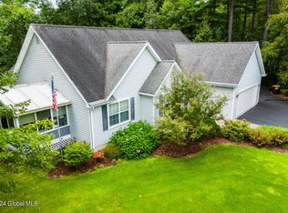 132 Farr Ln, Queensbury, NY 12804