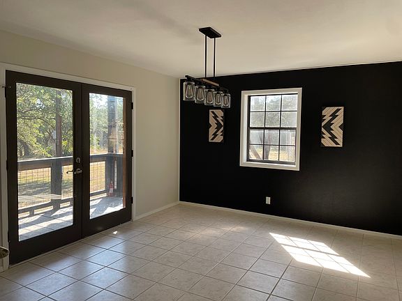 2nd image of 620 Gregg Dr