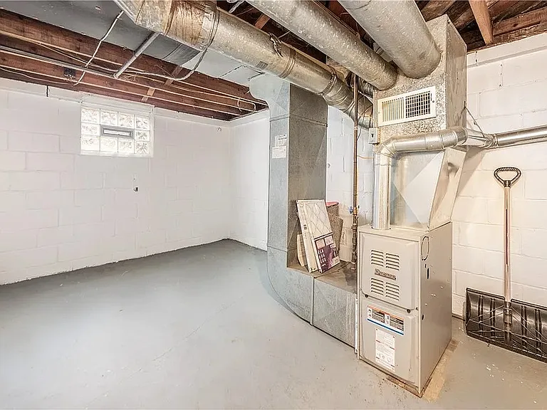 12 Wenzell Pl — Photo 25