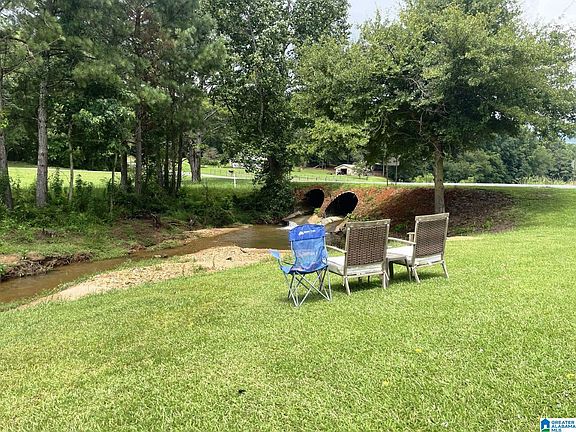 4th image of 457 Prairie Creek Rd