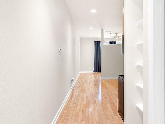 3rd image of 2931 E 12th St Unit 201