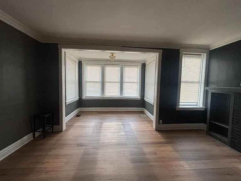 1149 S Austin Blvd #1 — Photo 4