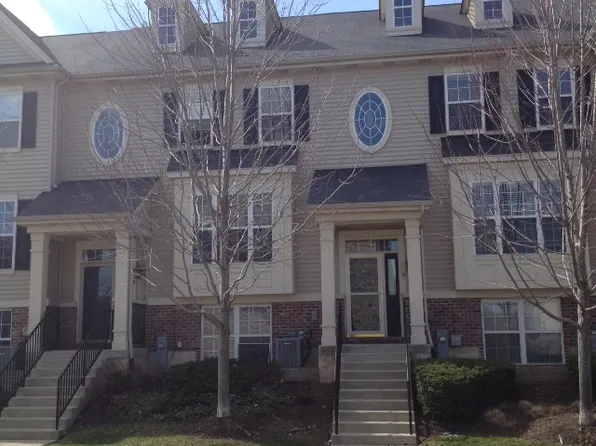 5 Melrose Ct, South Elgin, IL 60177