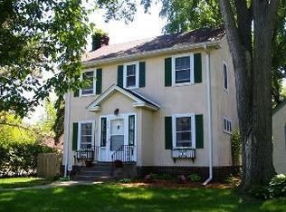 563 E Minnehaha Pkwy, Minneapolis, MN 55419