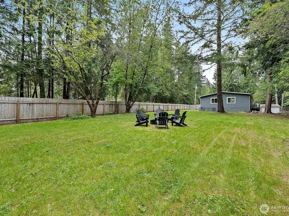 7591 SE Fragaria Road, Olalla, WA 98359