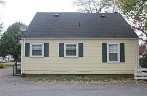4th image of 2821 E Center St