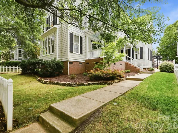 716 Shady Grove Xing, Fort Mill, SC 29708