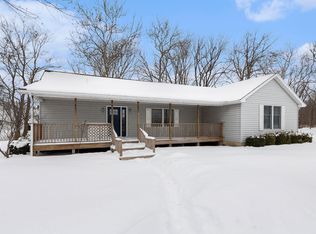 12869 Holden Rd, Buchanan, MI 49107