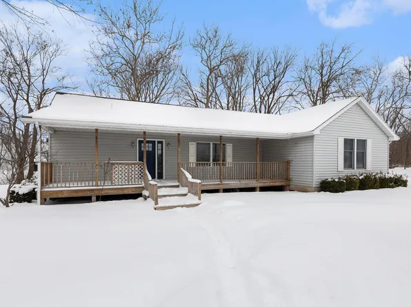12869 Holden Rd, Buchanan, MI 49107